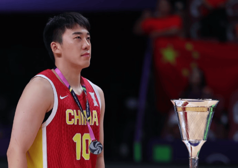 开云入口-赛前NBA常规赛传出新动向，山东男篮迎来里程碑，管理层表态——更衣室稳定，高层口径保持一致的简单介绍