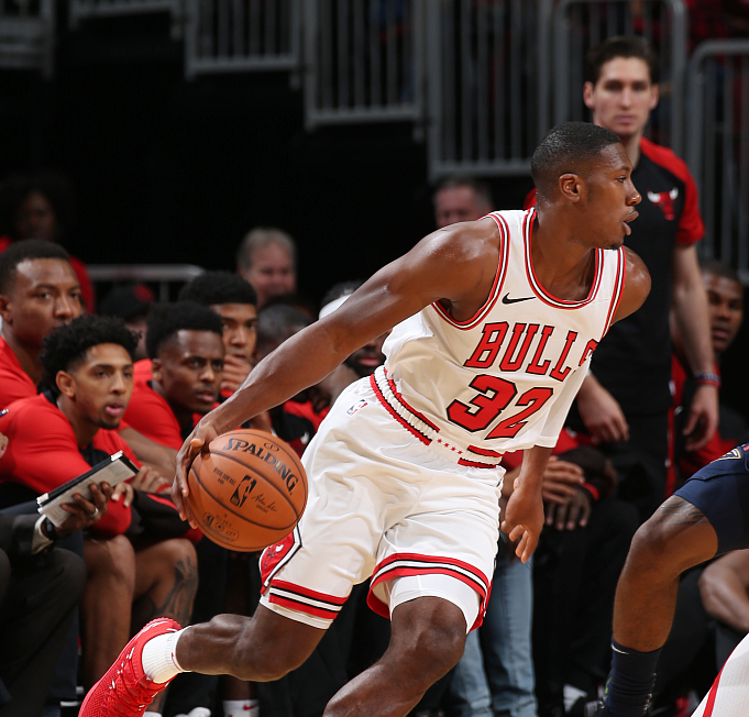 包含欧篮联倒计时；芝加哥公牛窗口期强势反弹；细节引发关注；管理层满意；阵容厚度经受考验的词条