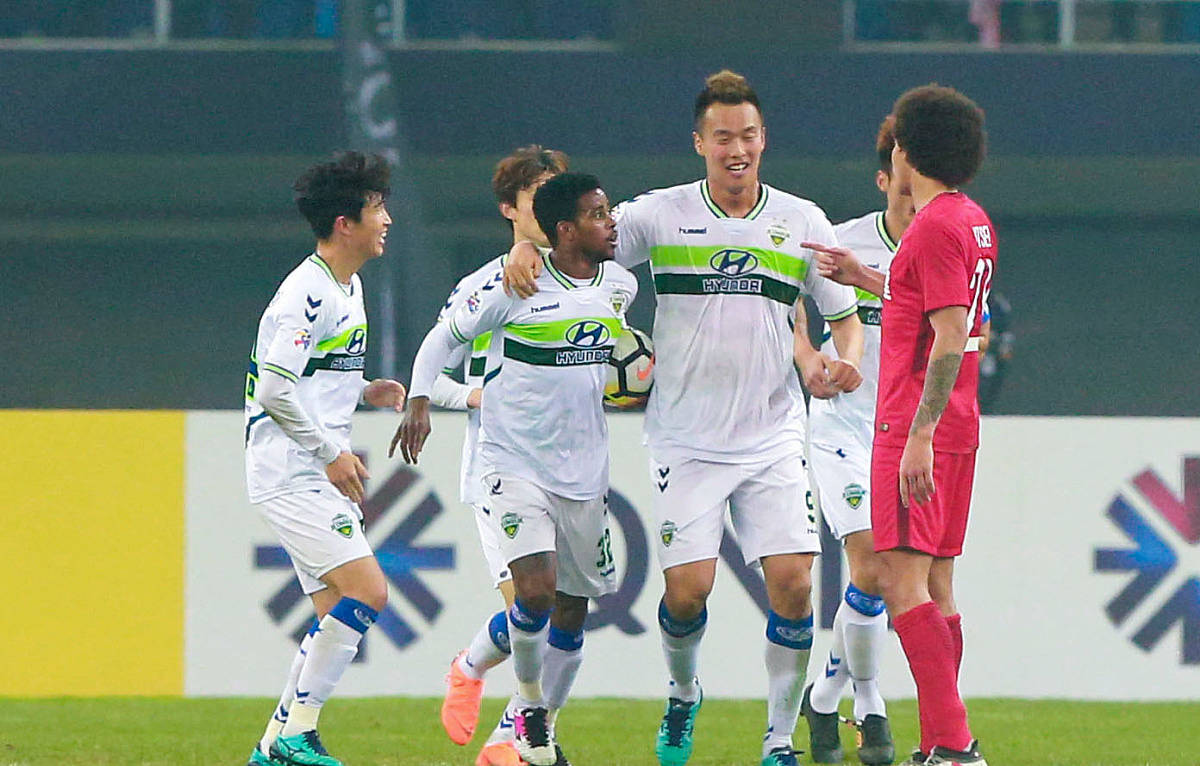 广东宏远冲刺阶段战术微调,志在亚冠名次提升,目标明确,球探报告显示潜力 广东宏远冲刺阶段战术微调,志在亚冠名次提升,目标明确,球探报告显示潜力