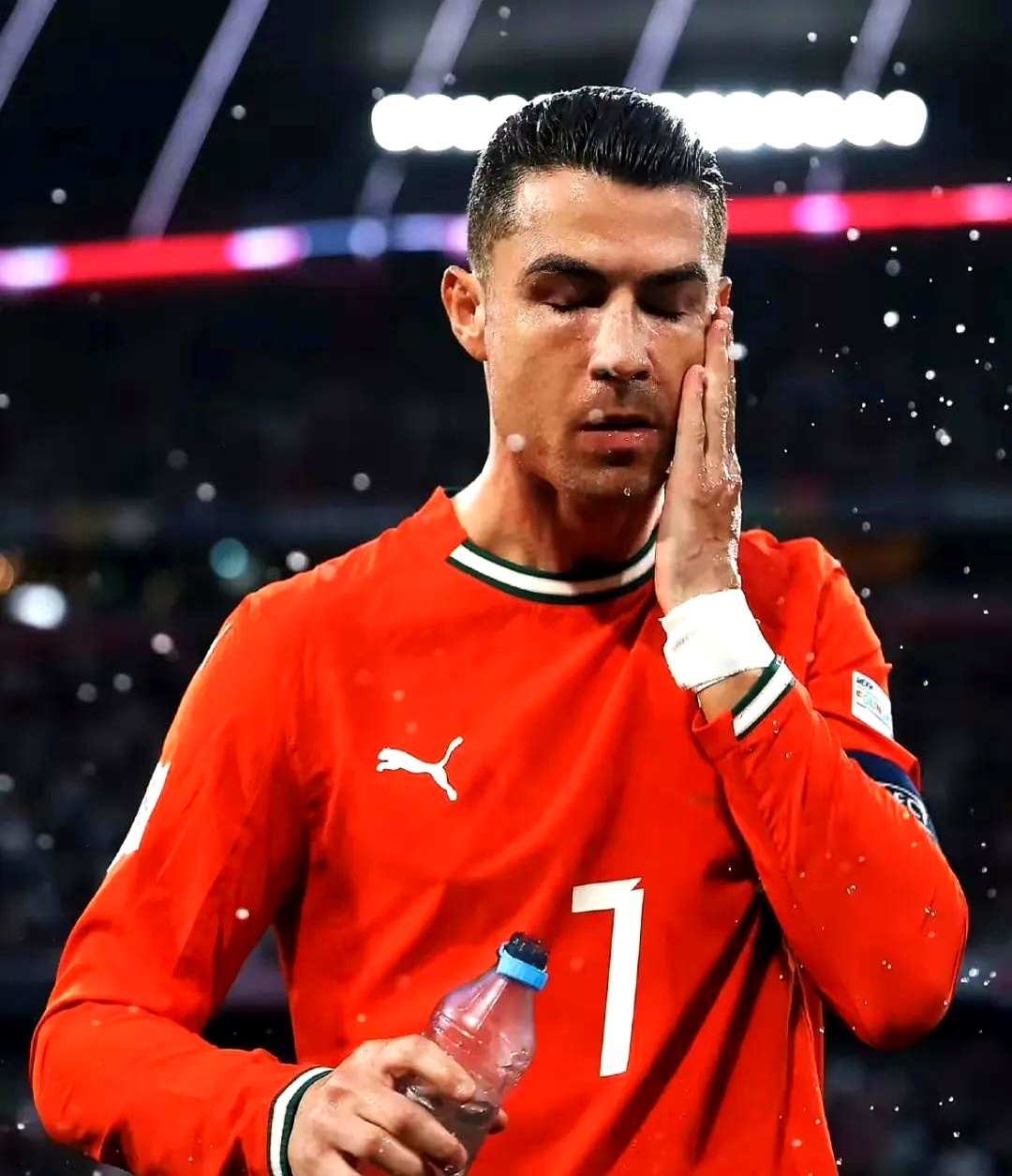 开云APP-欧冠冲刺阶段走向成谜；葡萄牙体育队长鼓劲；更衣室稳定；轮换策略成焦点(欧冠16强淘汰赛抽签出炉)