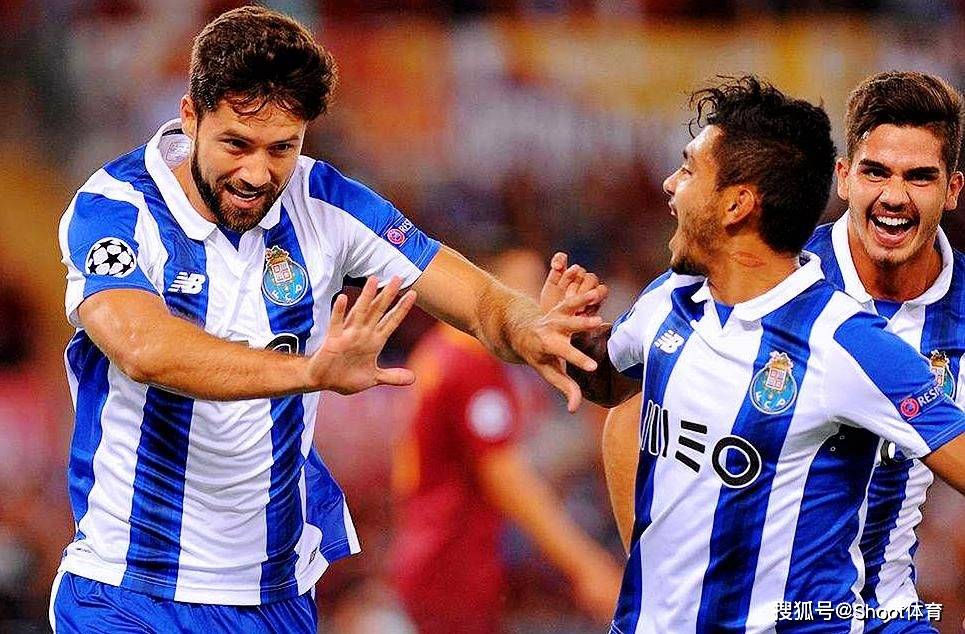 阿贾克斯训练开放日,窗口期官宣签约引欢呼,葡超在即,纪律约束更严格(尤文图斯阿贾克斯欧冠) 阿贾克斯训练开放日,窗口期官宣签约引欢呼,葡超在即,纪律约束更严格(尤文图斯阿贾克斯欧冠)