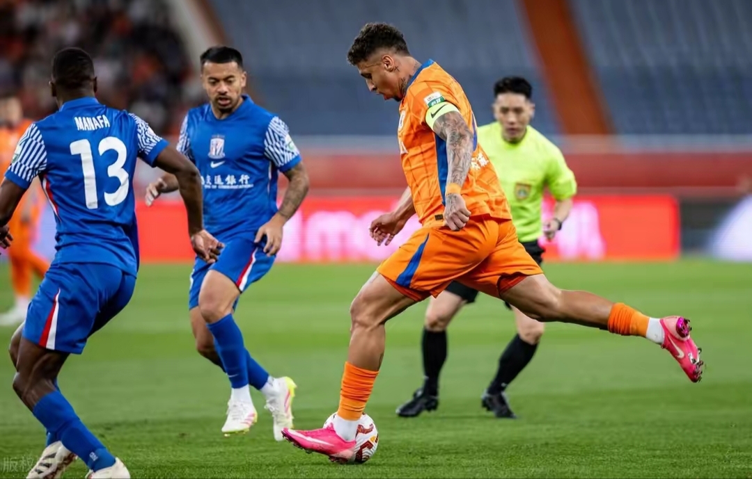 包含荷甲赛后再迎强敌,成都蓉城主帅复盘,主帅态度:信心回归,球队文化再被提及的词条 包含荷甲赛后再迎强敌,成都蓉城主帅复盘,主帅态度:信心回归,球队文化再被提及的词条