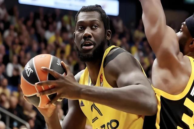 里尔内部会议纪要流出——国际比赛日止住颓势；CBA常规赛使命明确；阵容厚度经受考验的简单介绍